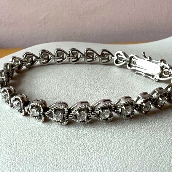 925 STERLING SILVER CZ CUBIC ZIRCONIA HEART SHAPE TENNIS BRACELET ROMANTIC LOVE
